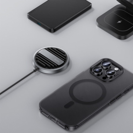 Magnetické puzdro Benks Lucid Armor pre iPhone 17 Pro Max - čierne