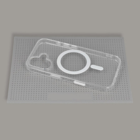 Magsafe puzdro pre iPhone 16 - transparentné